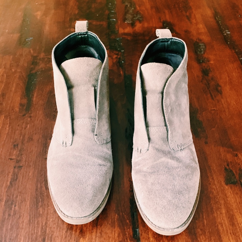 SEXY FALL GREY BOOTIES